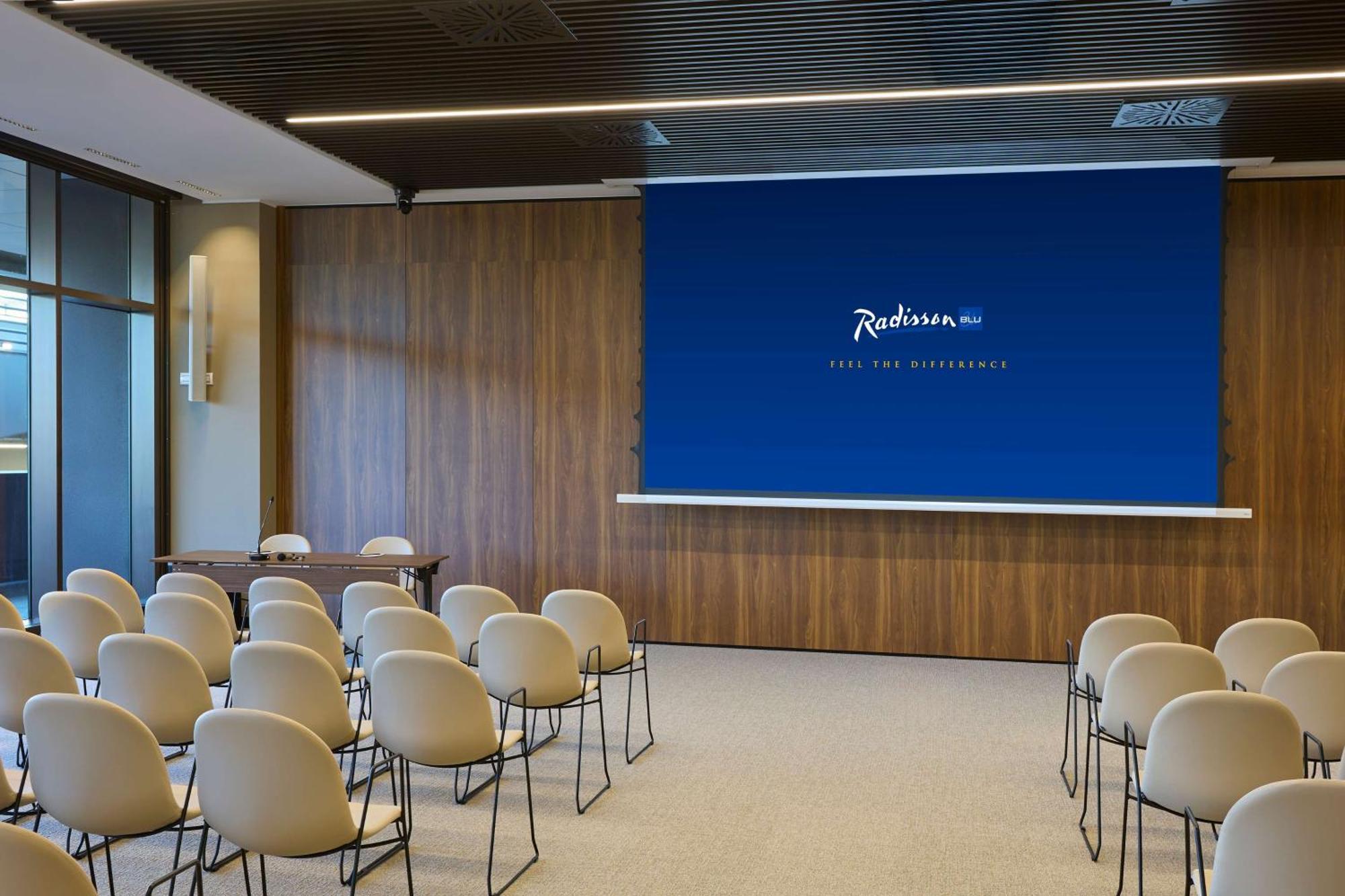 Radisson Blu Hotel, Bergamo Choruslife Exterior foto
